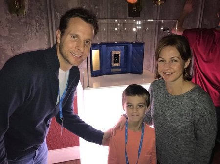 Jamie Siminoff with his wife Erin Lindsay Siminoff and son Oliver Siminoff at the World’s Most Expensive Doorbell launch in 2017.