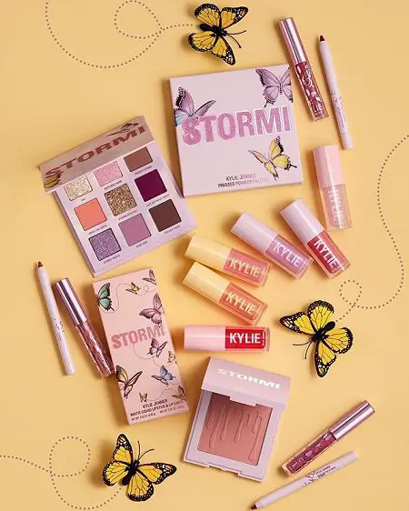 Products from Stormi Collection.