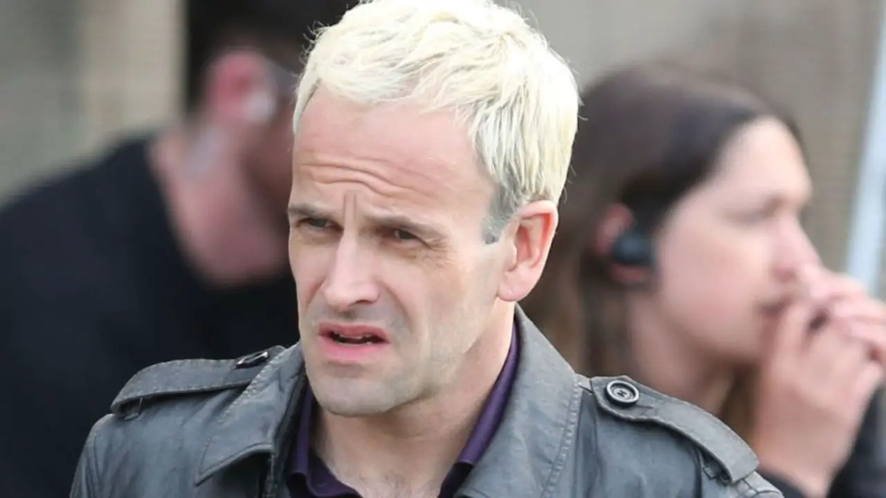 Jonny Lee Miller has appeared sick and frail during his recent shoot. celebsfortune.com