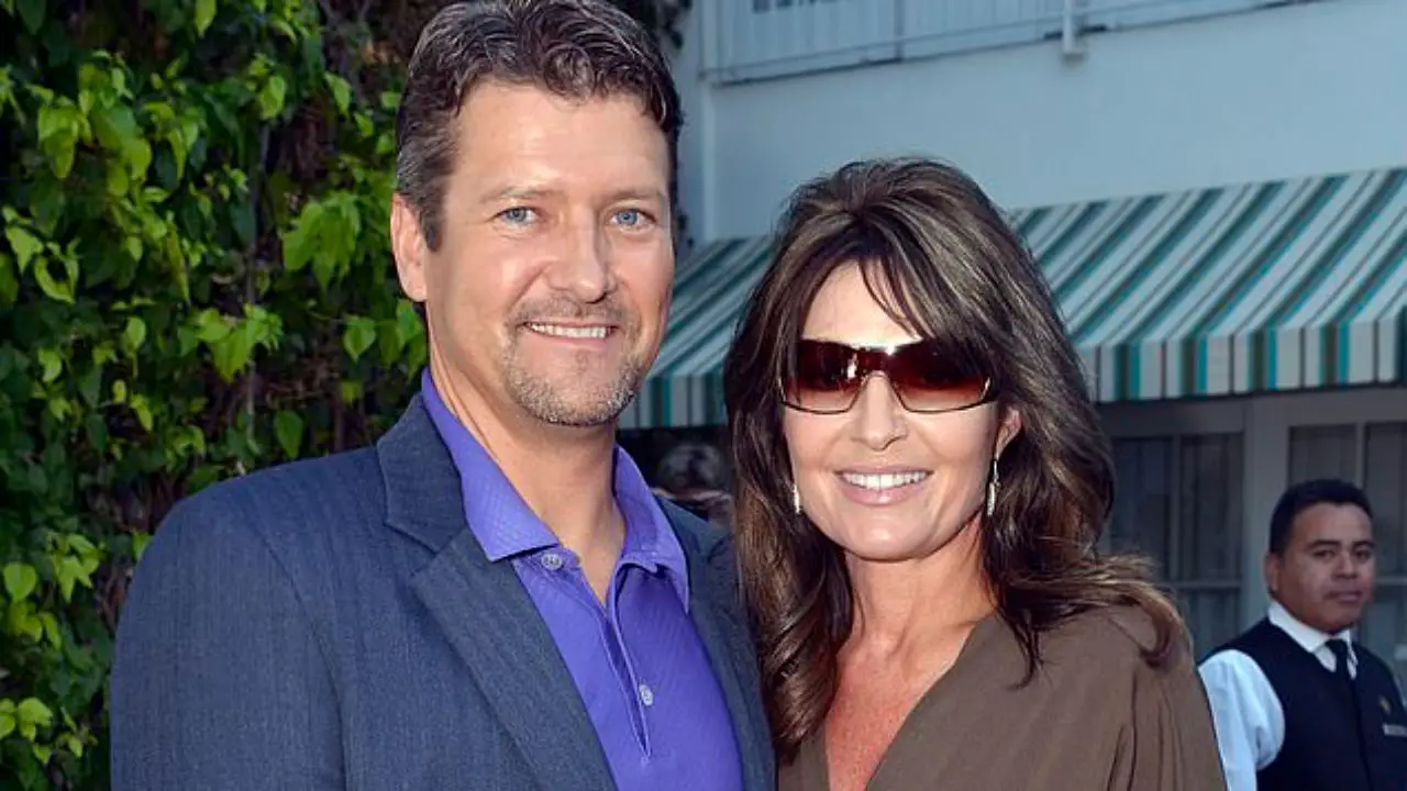Sarah Palin and Todd Palin were married for 31 years. celebsfortune.com