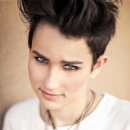 The non-binary actor Bex Taylor-Klaus has a net worth of $600,000.