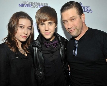 Justin Bieber (center) asked for father Stephen Baldwin's (right) blessing before marrying wife, Hailey Baldwin (right). Photo from 5/6 years ago.