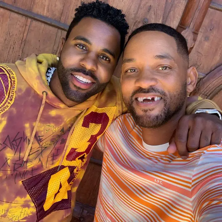 Will Smith with his teeth knocked out with Jason Derulo.