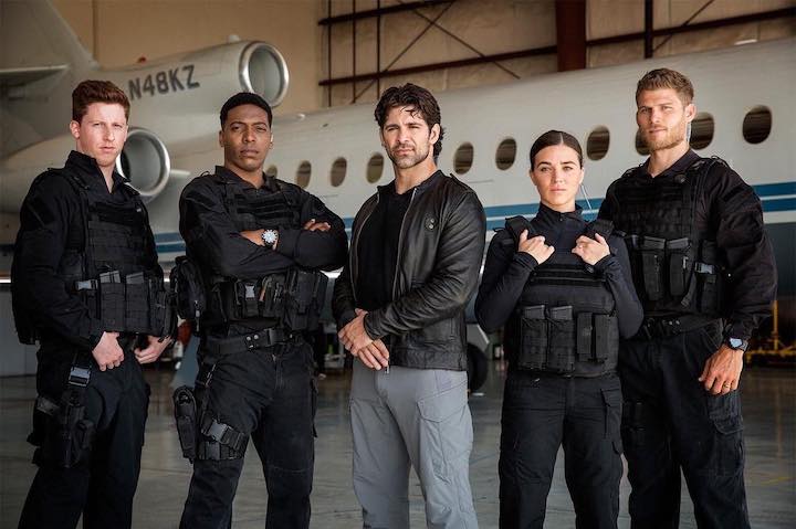 Marissa Neitling (second from right) with the rest of the cast of 'The Last Ship'.