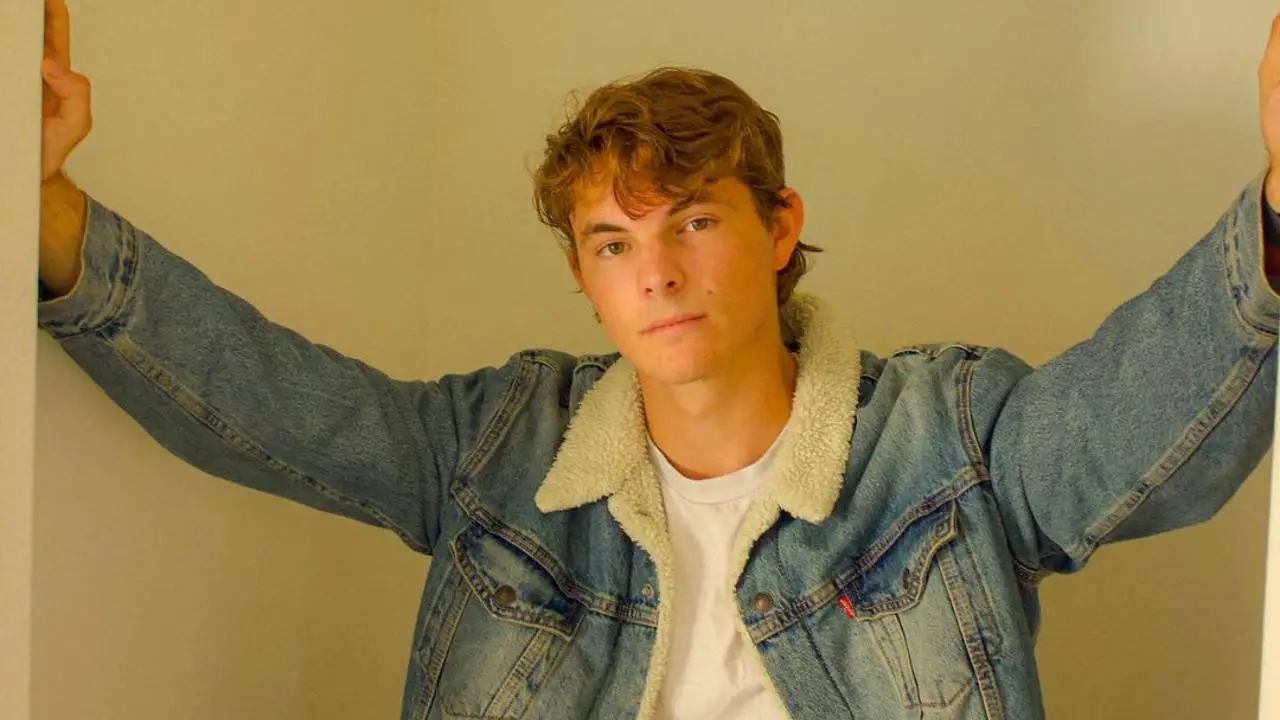 Everything You Need To Know About Logan Wodzynski. Pierson Wodzynski Baby Brother: From Net Worth To Girlfriend | Celeb$Fortune 2022