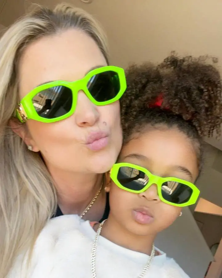 Scarlett and Tiania has taken the internet with their positive affirmations.
