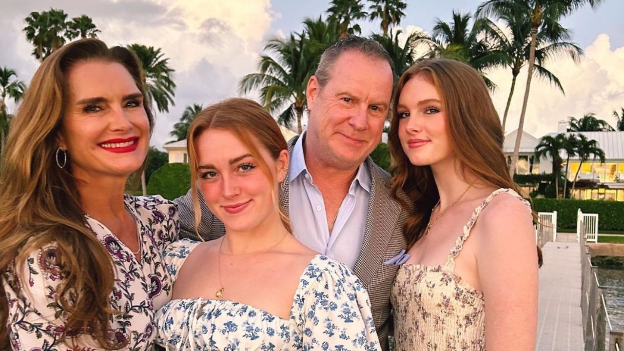 Brooke Shields with her current husband, Chris Henchy, and her two daughters.
