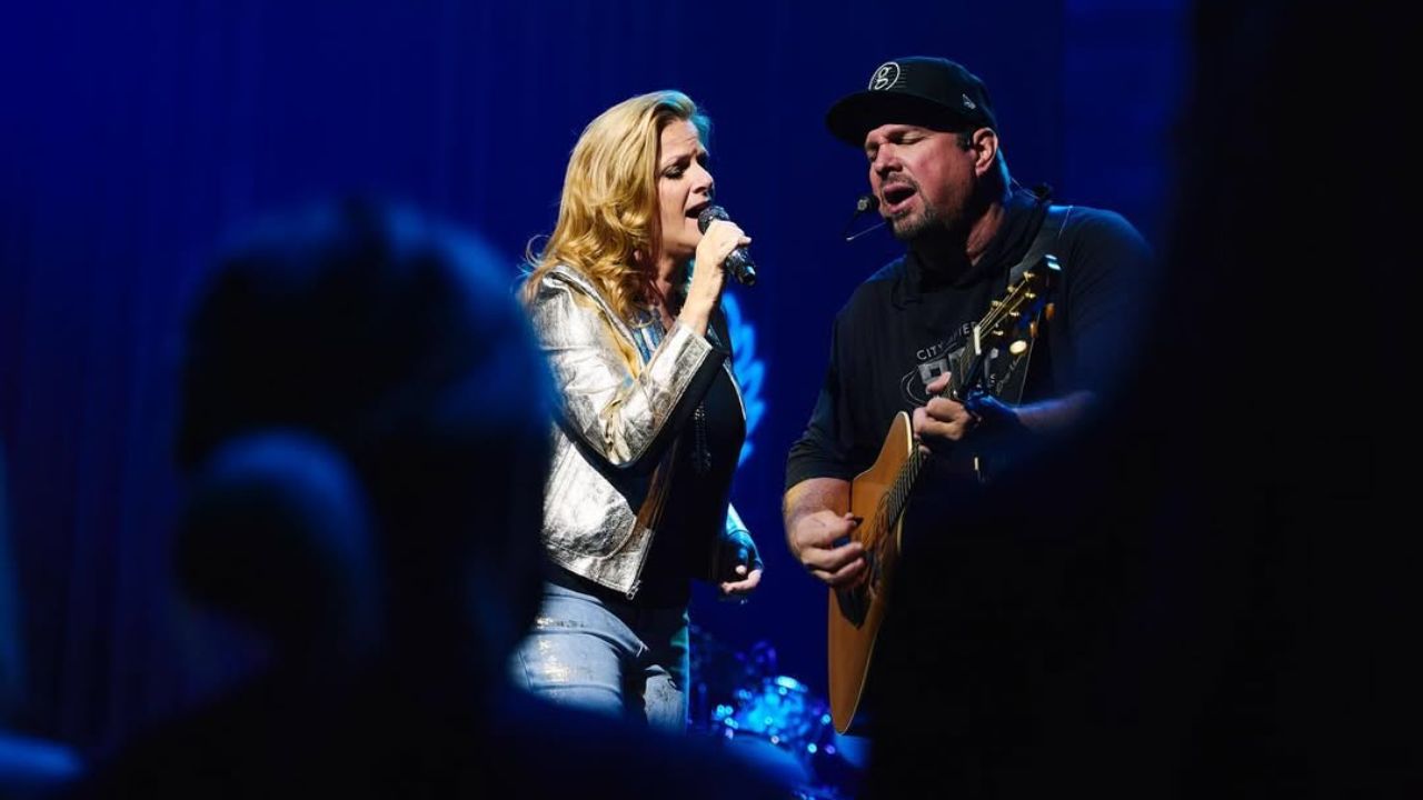 Trisha Yearwood and Garth Brooks tied the knot on December 10, 2005, in a small ceremony at their Oklahoma home.