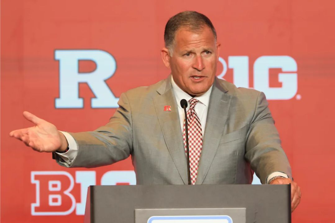 Greg Schiano's net worth is estimated at $12–$16 million.